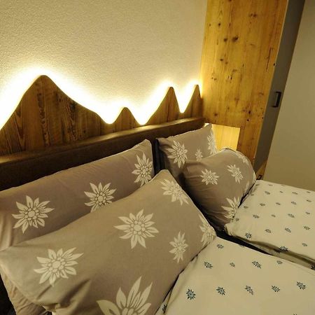 Chalet Lucky Exclusive By Livigno Accomodation Exterior photo